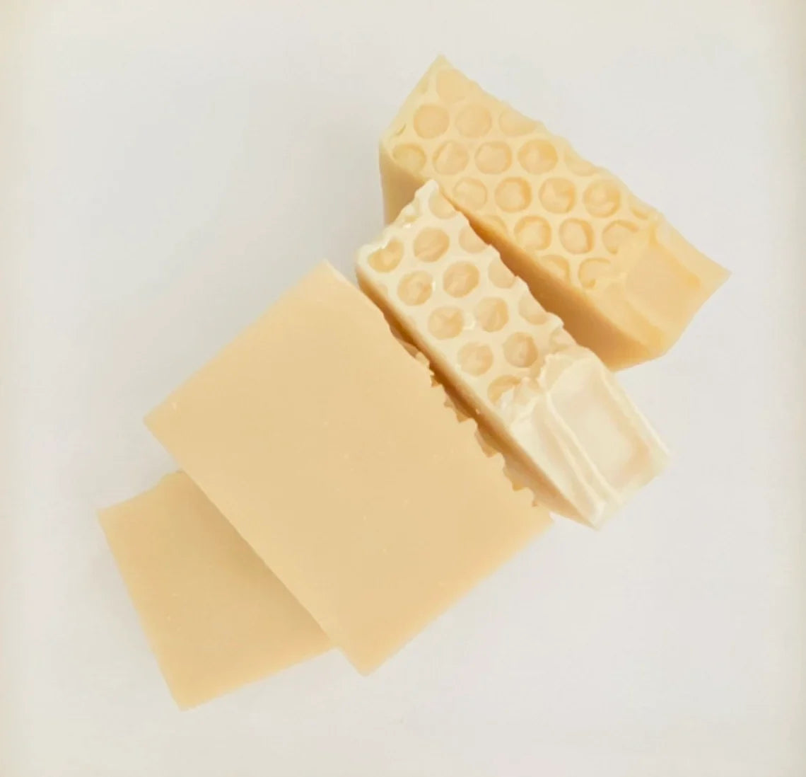 Oatmeal Turmeric and Honey Soap Bar, oatmeal soap, honey soap, soap for sensitive skin, dry skin, milk soap, cold process soap